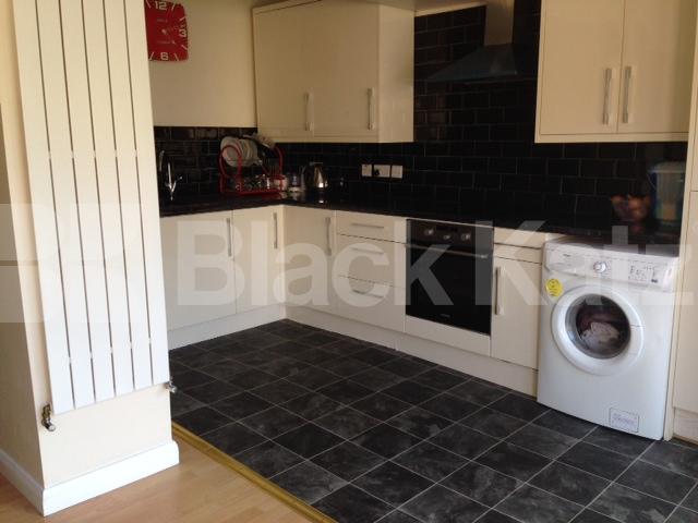 			NEW INSTRUCTION, 4 Bedroom, 1 bath, 1 reception House			 Northfields Road, North Acton